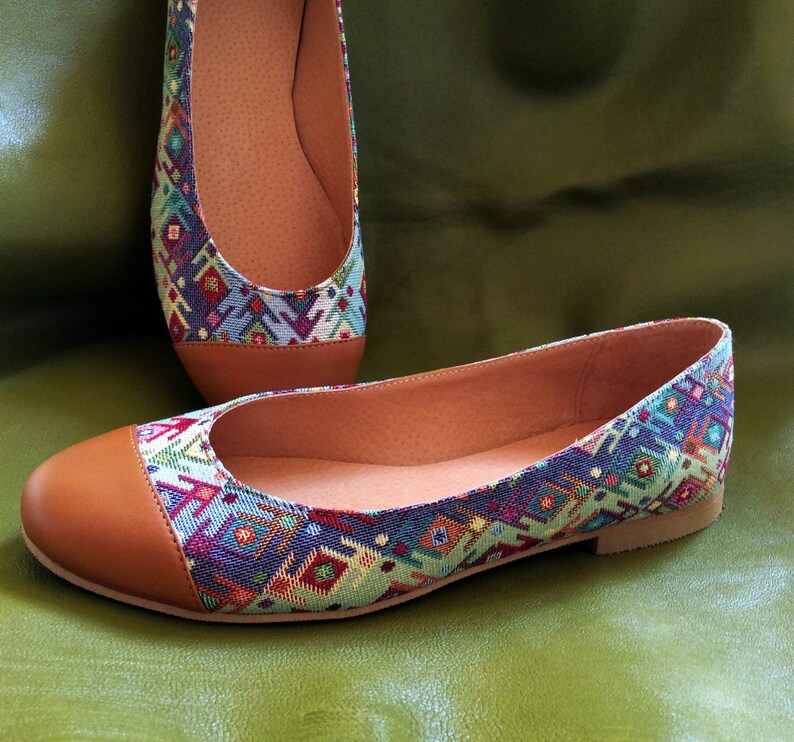 Women/'s ballerinas.