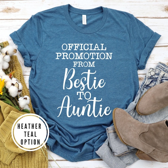 Officially Promoted To Great Aunt T-Shirt Announcement Gift Officially Promoted To Great Aunt T-Shirt Announcement Gift