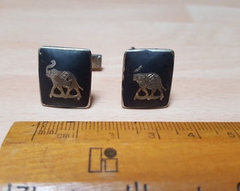 vintage kitsch 1950s silver siam thai elephant cuff links gents wardrobe dapper antique piece