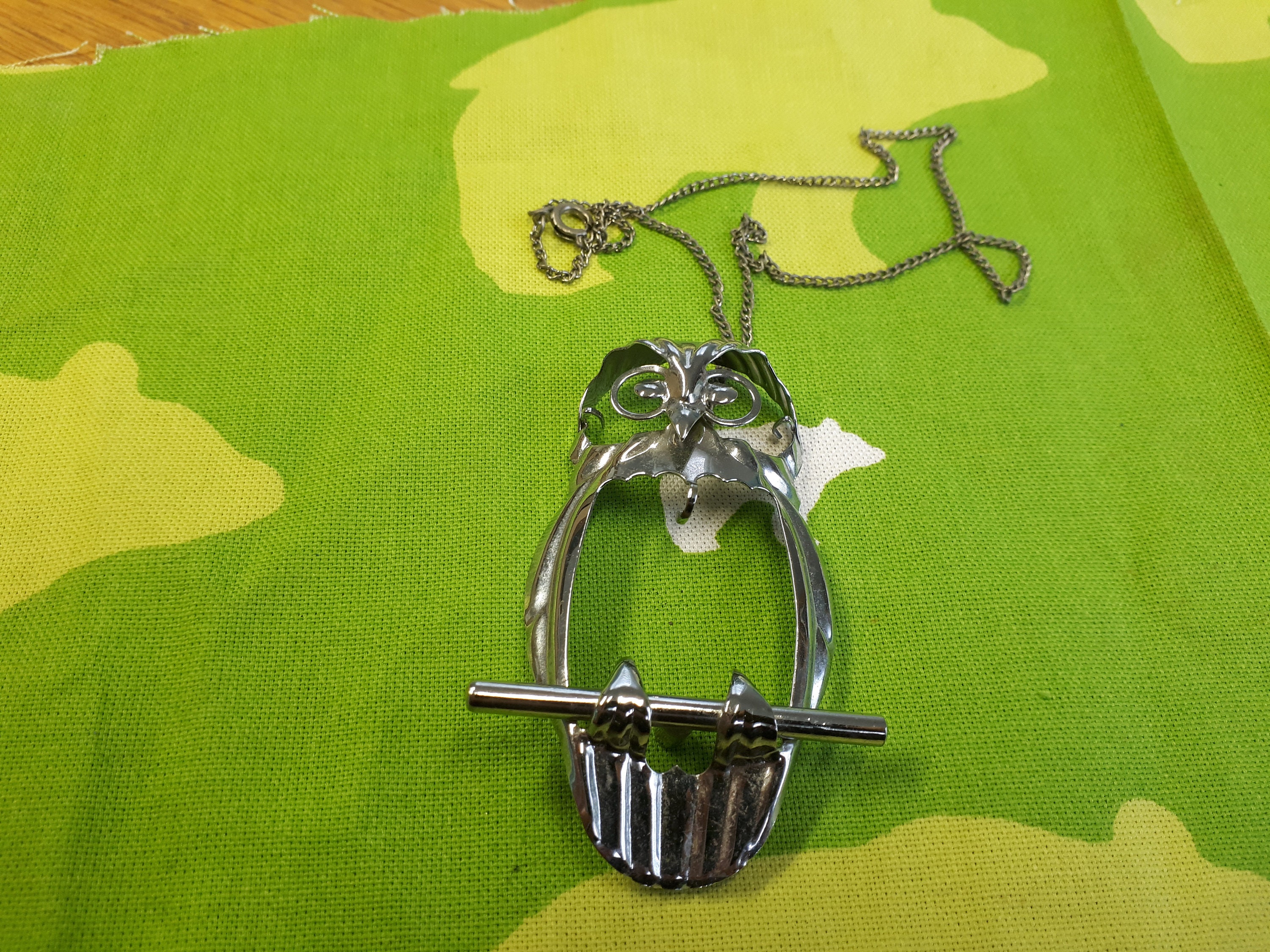 Vintage Silvertone Unusual Spooky Owl Necklace Kitsch Chic Boho Piece