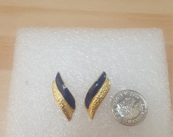 vintage enamel goldtone kitsch german earrings - minimalist blue wedding piece - boho spring