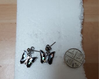 retro vintage silvertone colourful butterfly earrings kitsch retro piece insect jewellery planet earth 70s