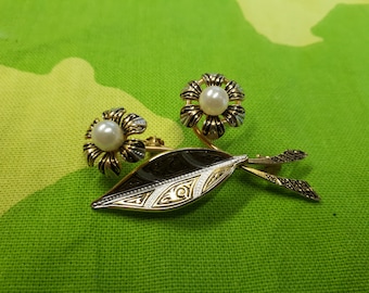 Vintage Damascene Floral Spree Flower Brooch Kitsch Chic Boho