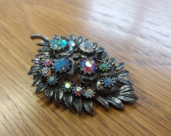 Vintage Black Leaf Glass Stone Brooch - Kitsch Chic Boho - Alpine Piece