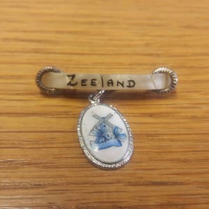 Vintage Dutch Enamel Brooch Zeeland Chic Kitsch Boho 50s Souvenir Piece