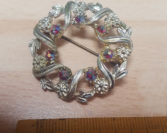 vintage multi glass stone brooch kitsch antique piece 1960s wreath fruit gothic piece jewellery wedding