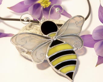 Honey Bee Stained Glass Suncatcher, Honey Bee Pendant, Garden Decoration, Beekeeper Gift, Bumble Bee, Bee Necklace, Bee party, Window Art