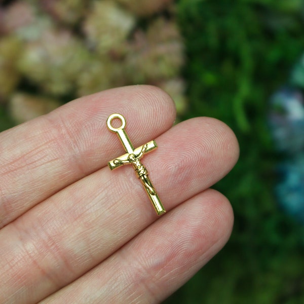 Crucifix Cross Bracelet Charms - Gold Tone Rosary Cross 22mm long - Sold in Quantities of 12, 25, or 50 crosses