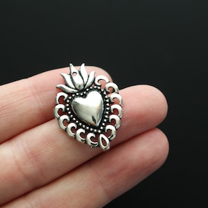5 Flaming Holy Heart Charms - Ex Voto Milagro Style Sacred Heart Pendant - Antiqued Silver - 29mm Long