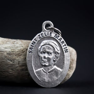 Saints Louis and Zélie Martin Medal - Patrons of Matrimony and Married Couples - Handcrafted in Italy
