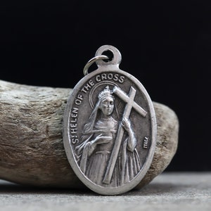 Saint Helen of the Cross Medal - Elena de la Cruz Patron of Archeologists, Difficult Marriages, Divorced People, and Converts