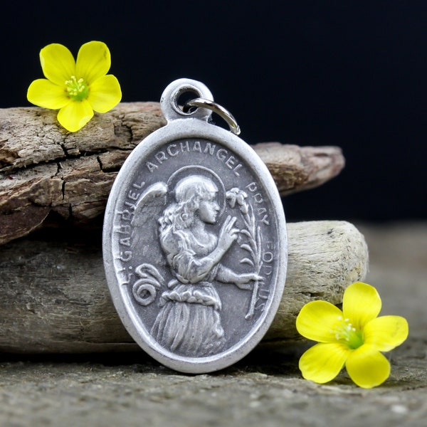 Saint Gabriel the Archangel medal - Patron of couriers and postal workers - Messenger Angel of Revelation