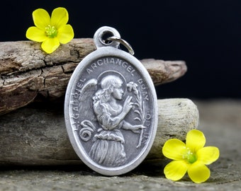 Saint Gabriel the Archangel medal - Patron of couriers and postal workers - Messenger Angel of Revelation