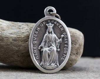 Mary Queen of Heaven Pray For Me Medal  - Patron of Heaven, Eternal Salvation to Humankind and Redemption - Made in Italy