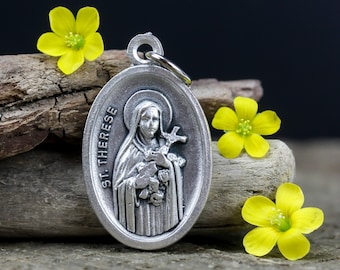 Saint Therese of Lisieux Medal, Little Flower of Jesus - Patron of Missionaries, HIV/AIDS Patients, Florists and Tuberculosis