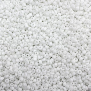 11/0 Glass Seed Beads Opaque White Round Rocailles - 2mm Diameter - 1000pcs
