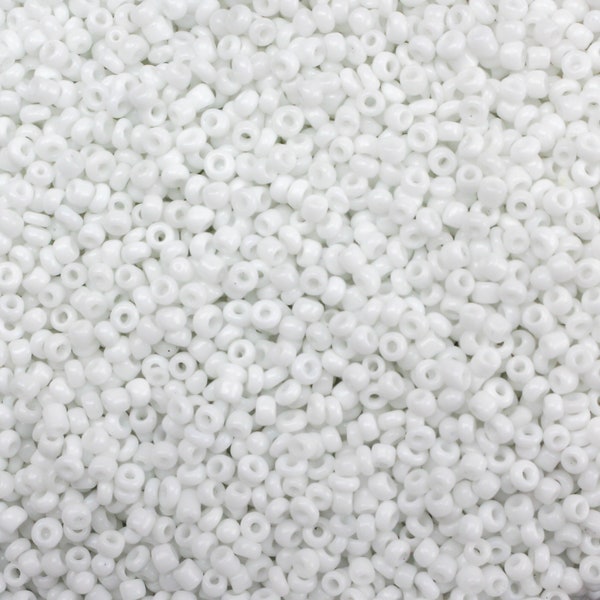 11/0 Glass Seed Beads Opaque White Round Rocailles - 2mm Diameter - 1000pcs