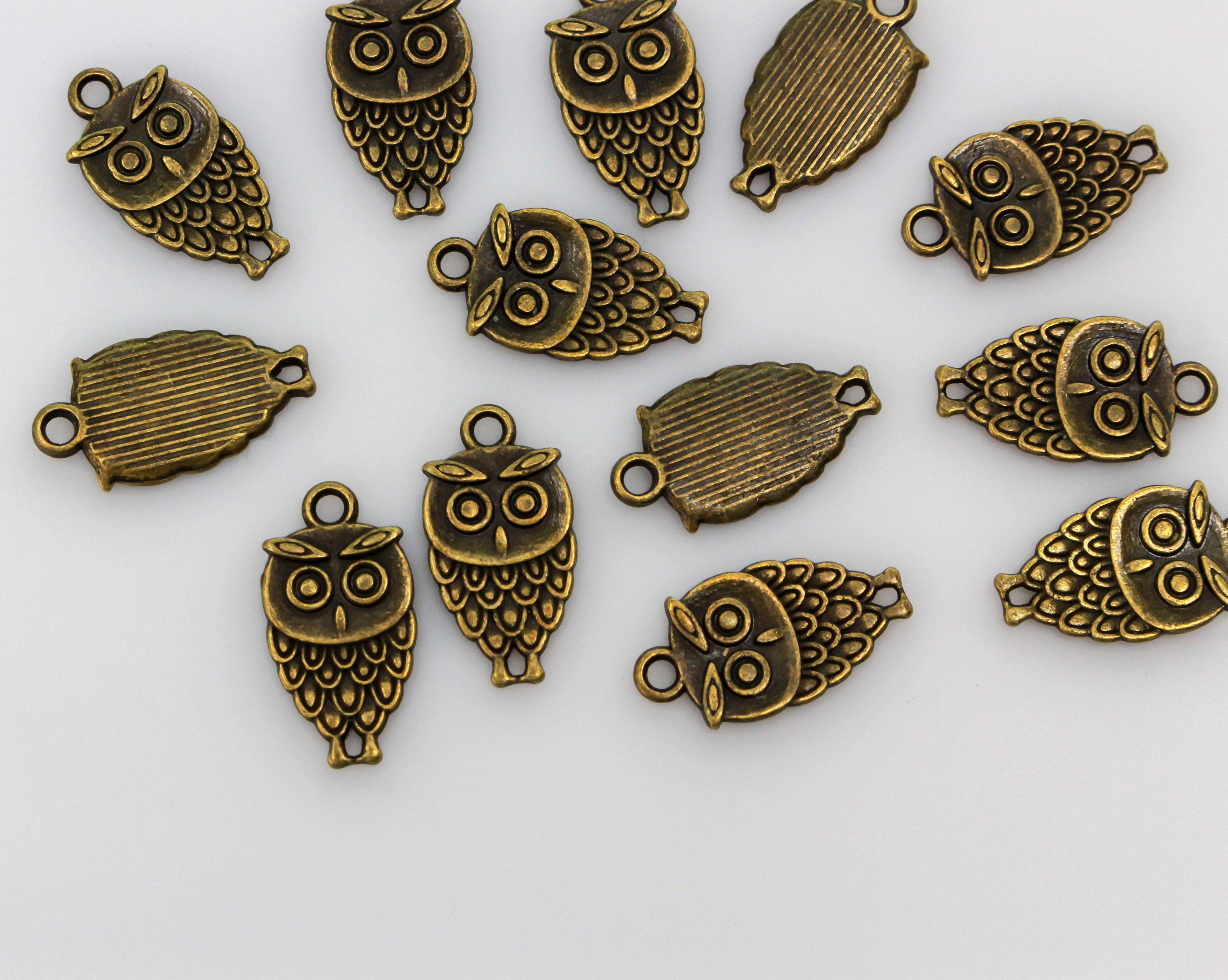 Owl Charm 18mm Long - Symbol of Wisdom and Change - Antiqued Bronze Color, 25pcs