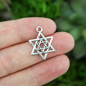 Silver Star of David Charms - Jewish Magen David Symbol of Israel Judaism, 7/8&quot; long 12, 25, or 50pcs