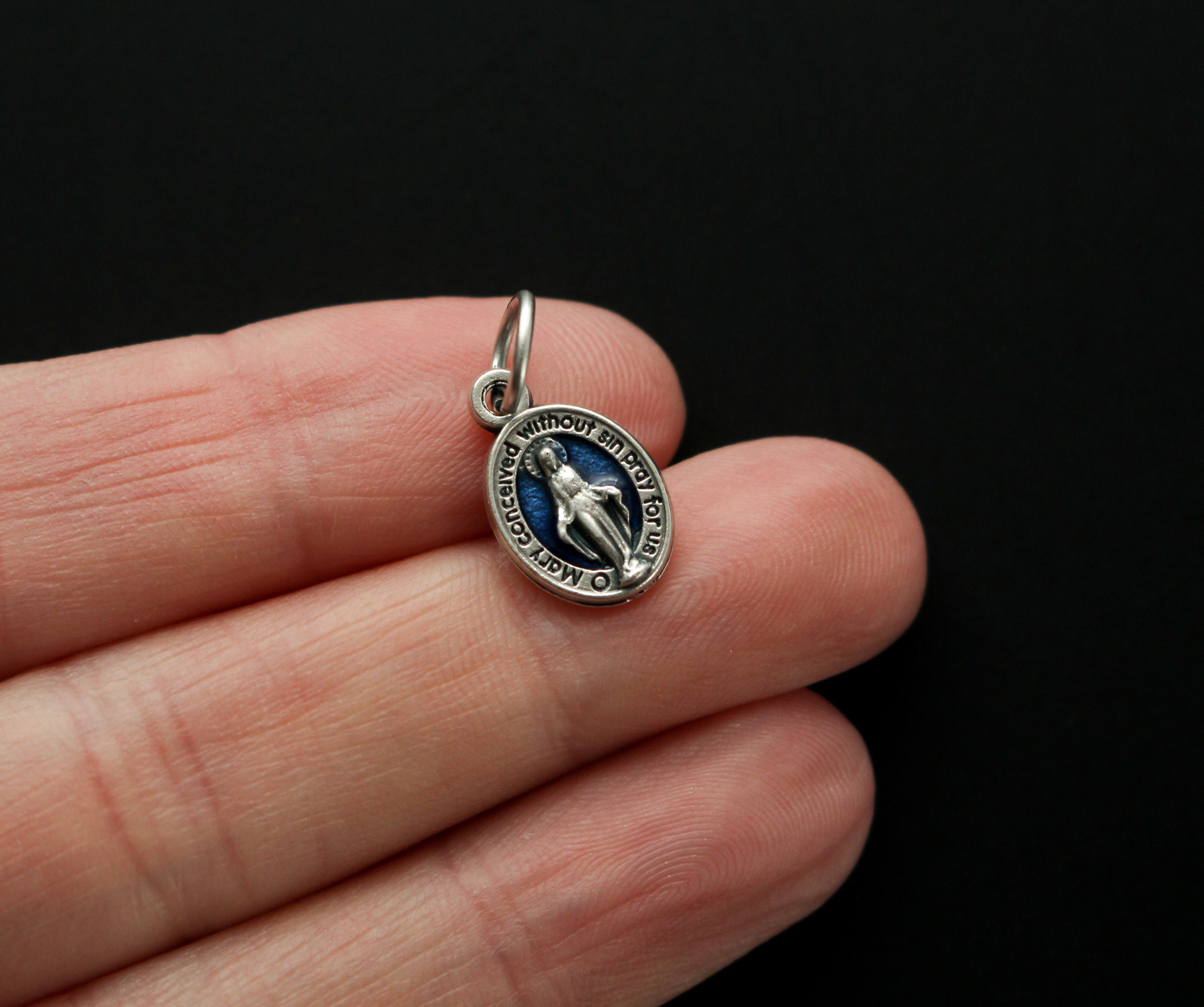 Medalla Milagrosa Pequeña - Colgante Esmalte Azul - Virgen María -  Santísima – Catholically