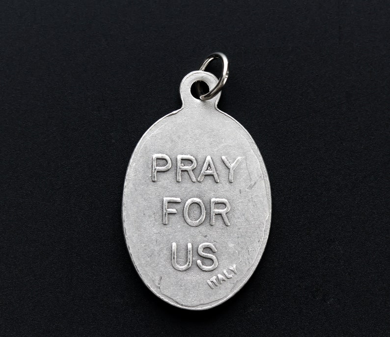 Saint Raphael Archangel medal Patron of nurses, doctors, bodily-ills - Divine Healer of physical ailments, emotional distress image 2