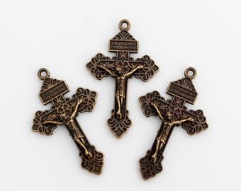 Crucifix du pardon de l'indulgence en bronze 2-1/8" de long - Jesus Nazarenus Rex Judaeorum - Vendu par lot de 3 ou 10 pièces