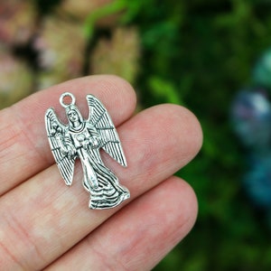10 Erzengel Zadkiel Charms - Zadquiel Engel der Freiheit, Barmherzigkeit, Barmherzigkeit, und alle die Verzeihen, 25 mm lang - 10stk