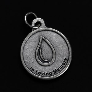 In Loving Memory Teardrop Charm - A Tear Lost But Never Forgotten for Loss and Bereavement - Made in Italy