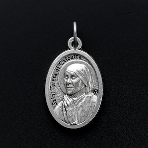 Saint Teresa of Calcutta Pray for Us Religious Medal - Mother Teresa - Patron of World Youth Day - Made in Italy