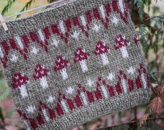 Strickanleitung für einen Pilz-Schal, Fair-Isle-Rundstrick, mehrfarbiger Schal, Halswärmer im Wald-Design, PDF-Anleitung