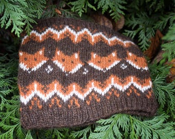 Strickanleitung für einen Fuchs-Schal, mehrfarbiges Strickmuster, Fair-Isle-Waldtiermuster, Fuchsmotiv im Aran-Stil, PDF zum sofortigen Download
