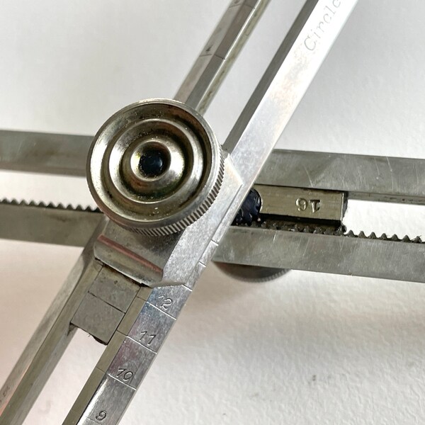 1910 Vintage 7-1/4" Dietzgen “Superior” PROPORTIONAL DIVIDERS 926 with RACK movement drafting drawing in case Germany