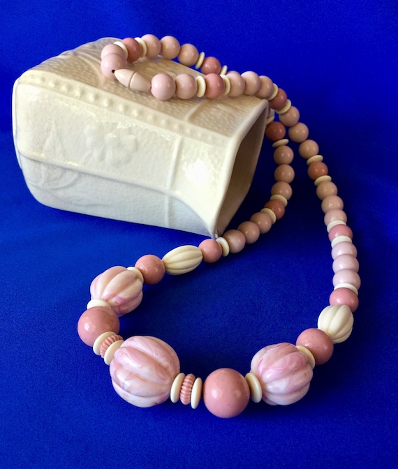 Vintage Pink and White Beaded Necklace, Beaded Ne… - image 1