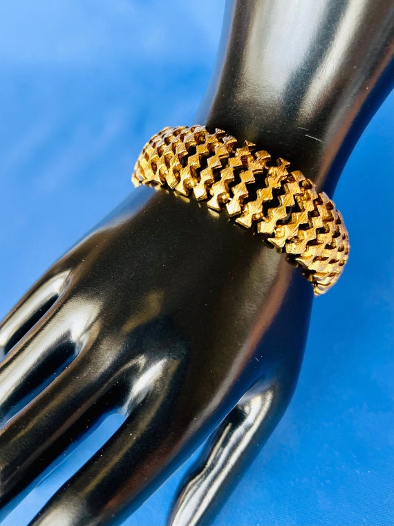 Vintage Gold Tone Metal Link Bracelet, Wide Link B