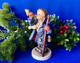 Goebel Hummel #15/0 "Hear Ye Hear Ye" TMK-3