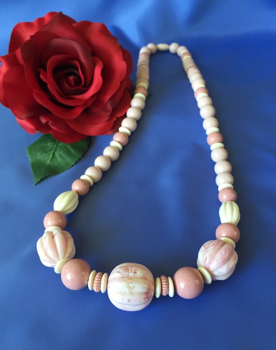 Vintage Pink and White Beaded Necklace, Beaded Ne… - image 8