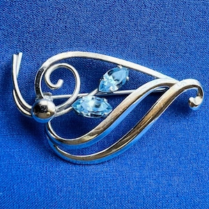 Vintage Signed Van Dell Sterling Silver Floral Brooch with Blue Rhinestones in Original Presentation Box
