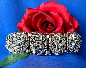 1963 Sarah Coventry "Antique Garden" Silver Tone Link Bracelet