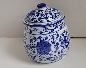Blue and White Ceramic Covered Container  Foliage and Flower design