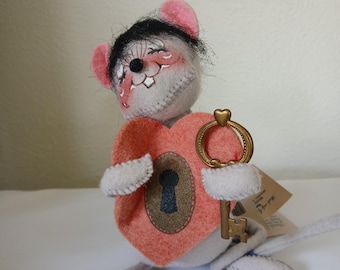Vintage Annalee Dolls Mouse Key To My Heart