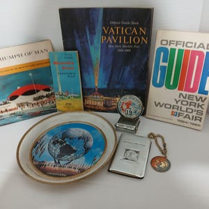 Lot of 8 Pieces Of Memorabilia  World&#39;s Fair 1964 to 1965 New York