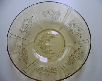Vintage 1930's Depression Glass Bowl Sharon or Cabbage Rose Pattern Federal Glass Co. Light Amber Golden Yellow