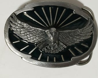 Vintage jaren 80 riemgesp Flying Eagle tinnen en zwart emaille Siskiyou Buckle Co.