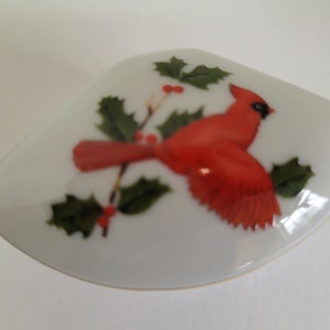 Vintage Lefton China Small Fan Shaped Christmas Cardinal Box 1984