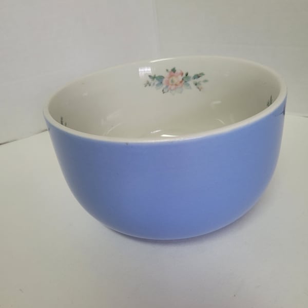 Hall China Rose Parade 6 1/8 Inch Small Bowl 1259 Blue With Pink Roses Inside