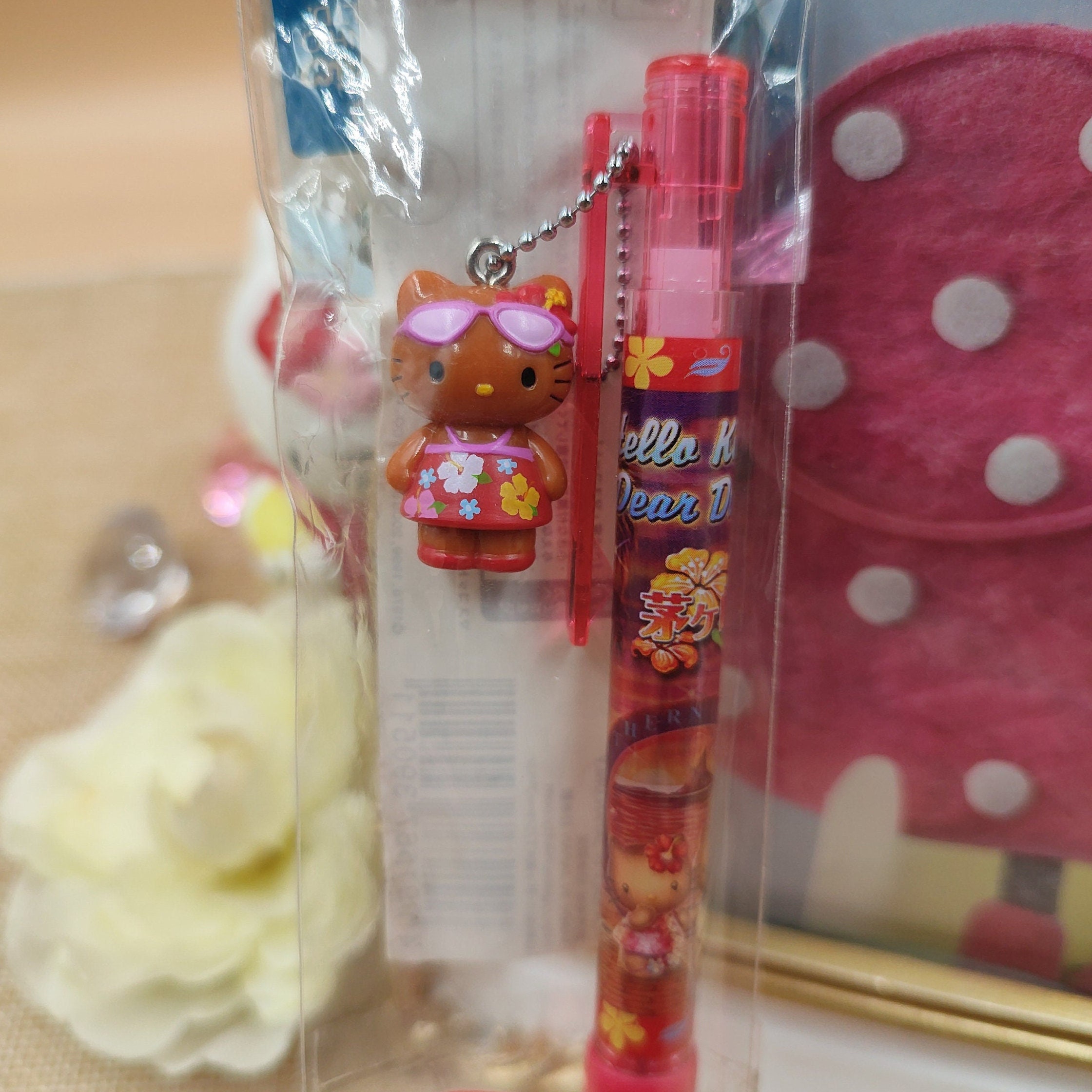 Hello Kitty Icons Pencil Set