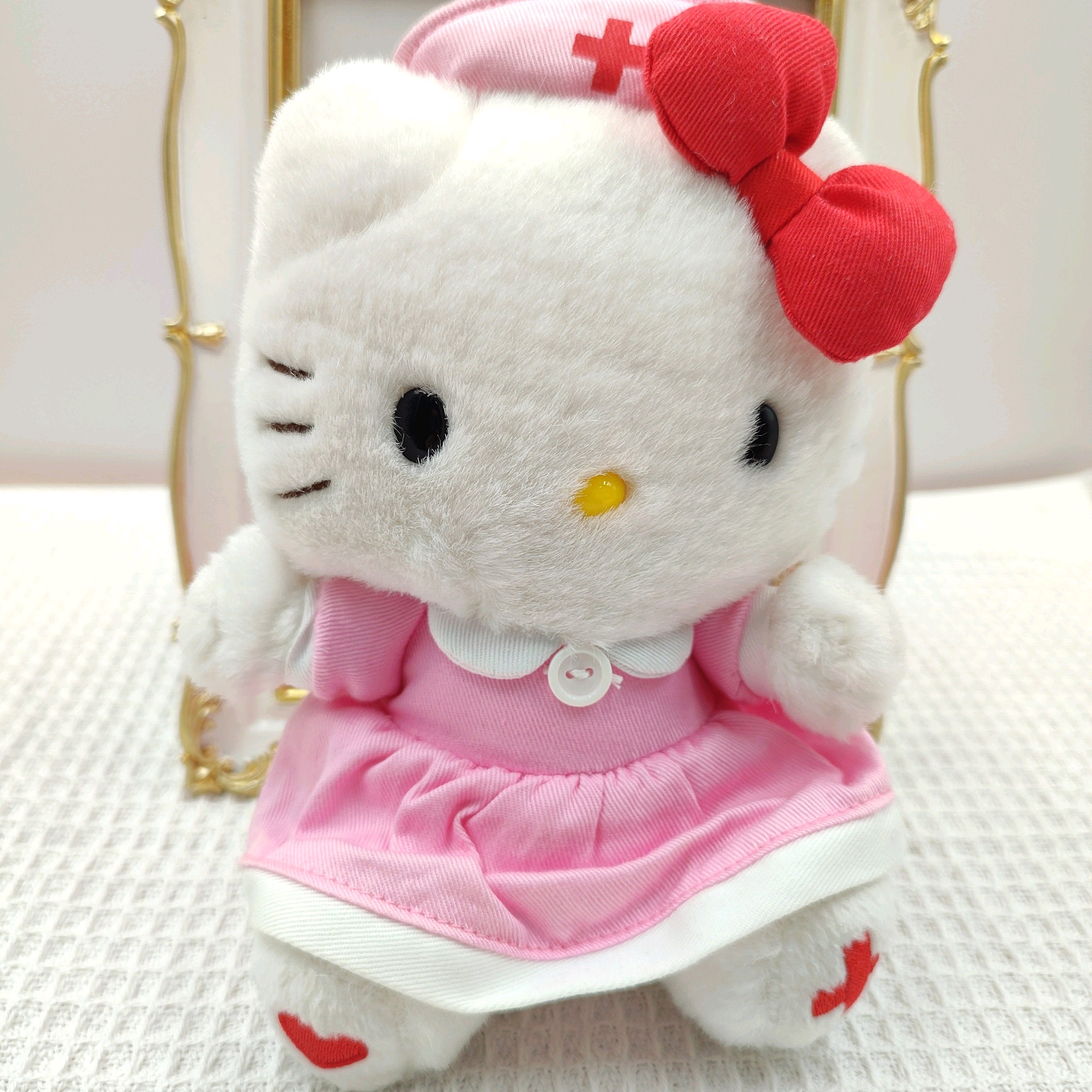 NURSE KITTY ぬいぐるみ il_fullxfull.5452373635_4gj6.jpg