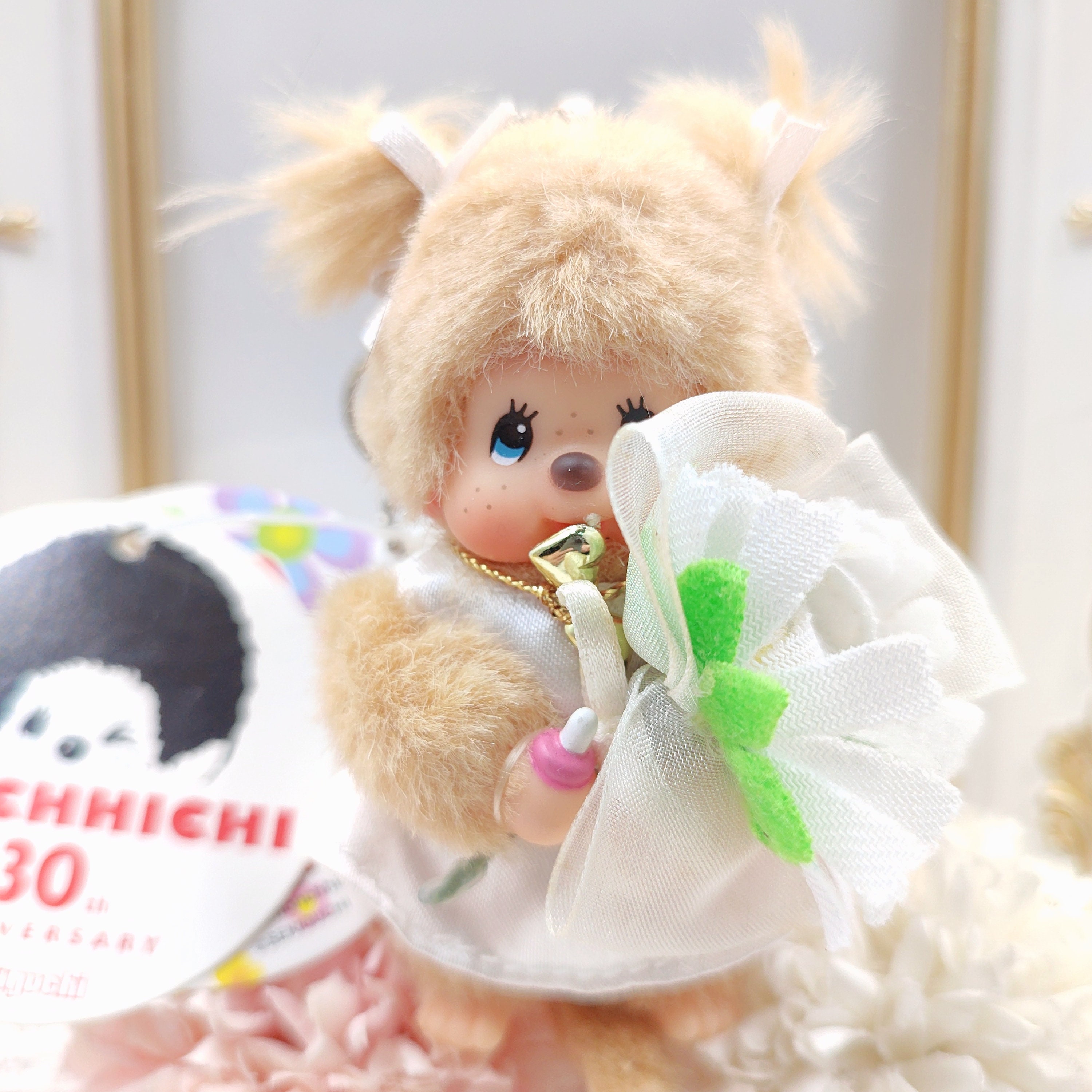 モンチッチ お花畑 キーチェーン カーネーション 30th モンチッチ お花畑 キーチェーン カーネーション 30th