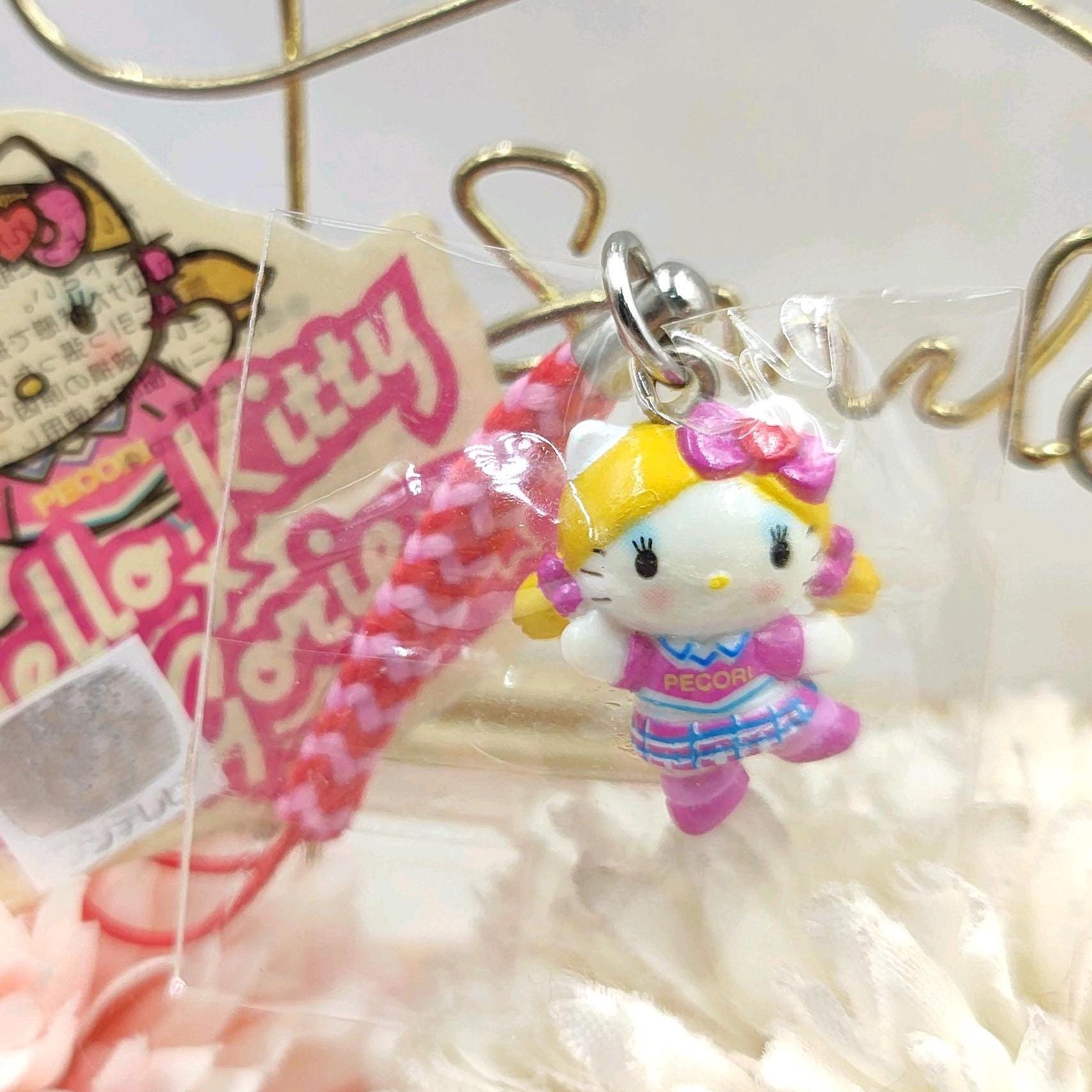 HELLO KITTY Pecori Gorie 【公式通販】 HELLO KITTY Pecori Gorie 【公式通販】