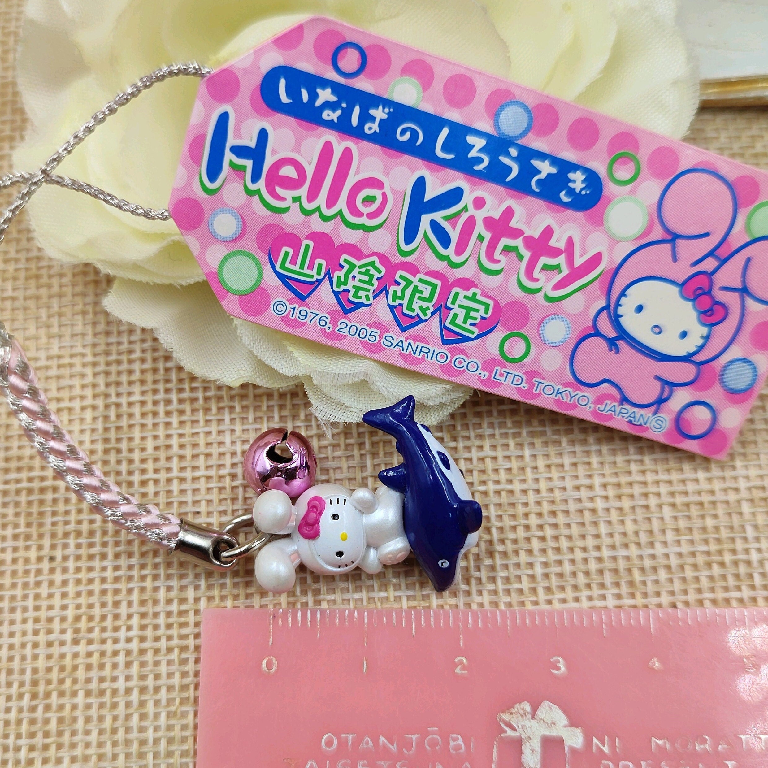 ◆TAW&TOE◆ Plumpy Tan Hello Kitty Charm Tag SET OG+SCARF SE 800x.jpg?
